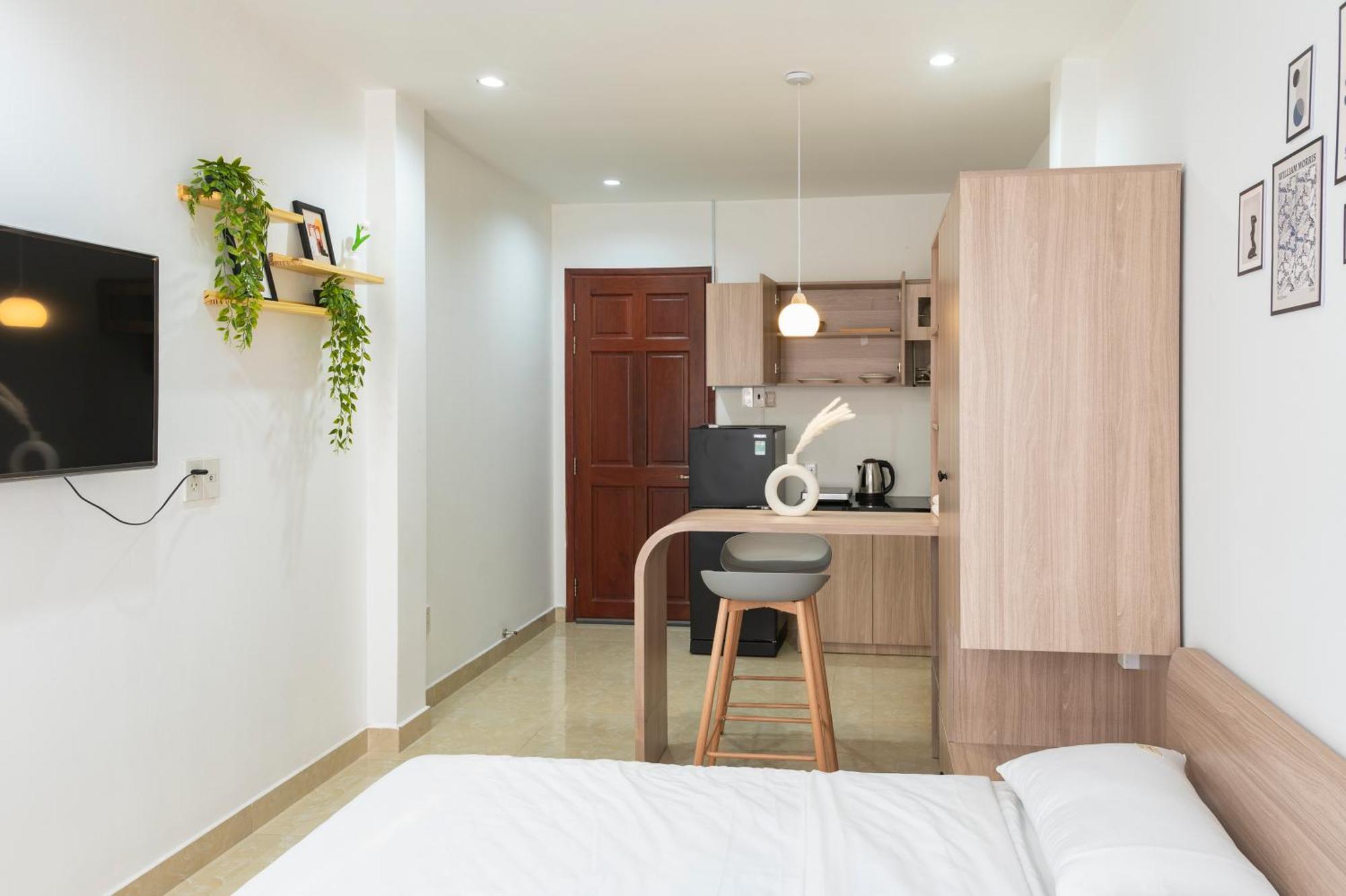 Spacious 1br Private Balcony & Cozy Netflix * TP. Hồ Chí Minh