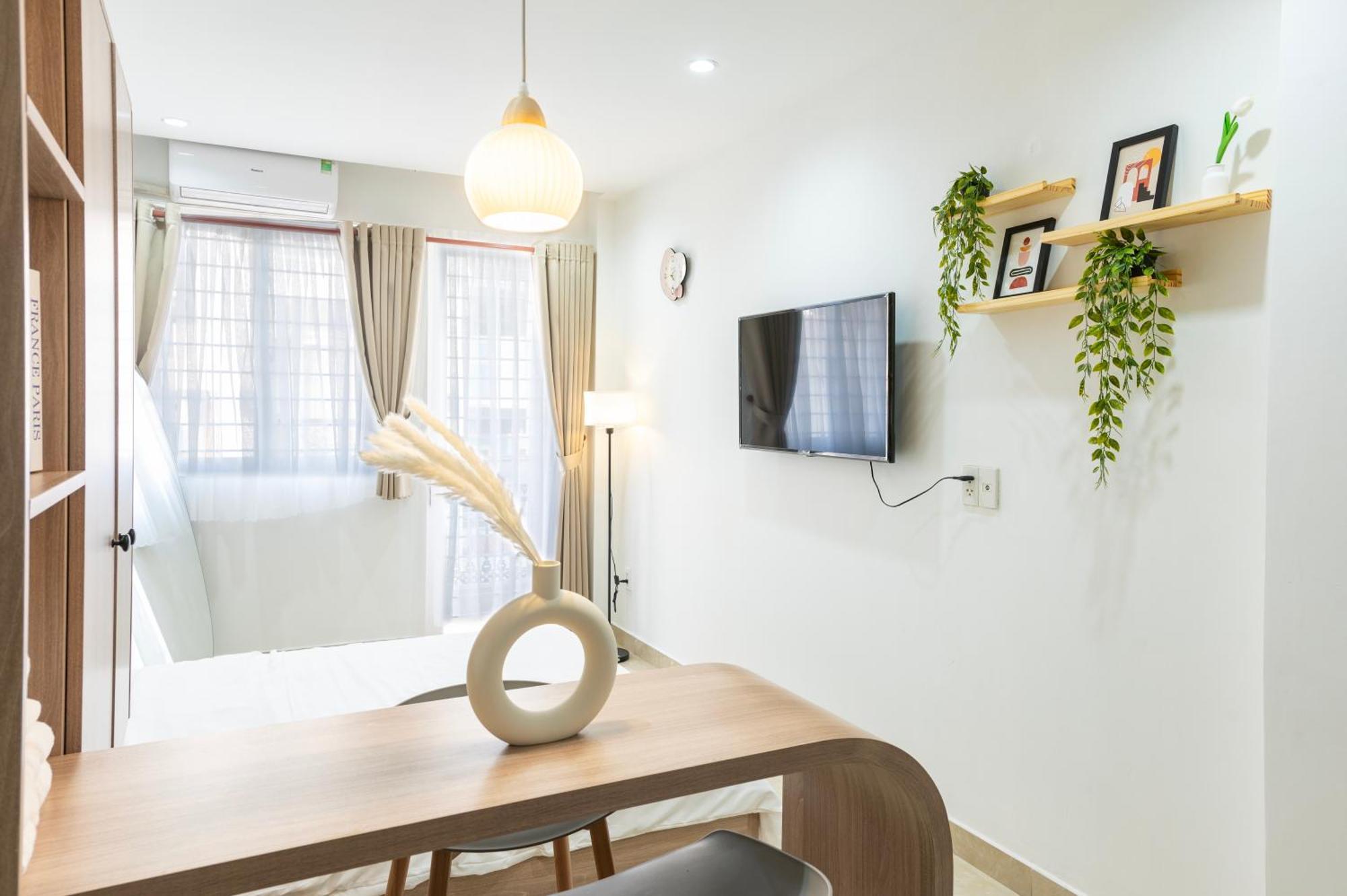 Spacious 1br Private Balcony & Cozy Netflix Căn hộ TP. Hồ Chí Minh