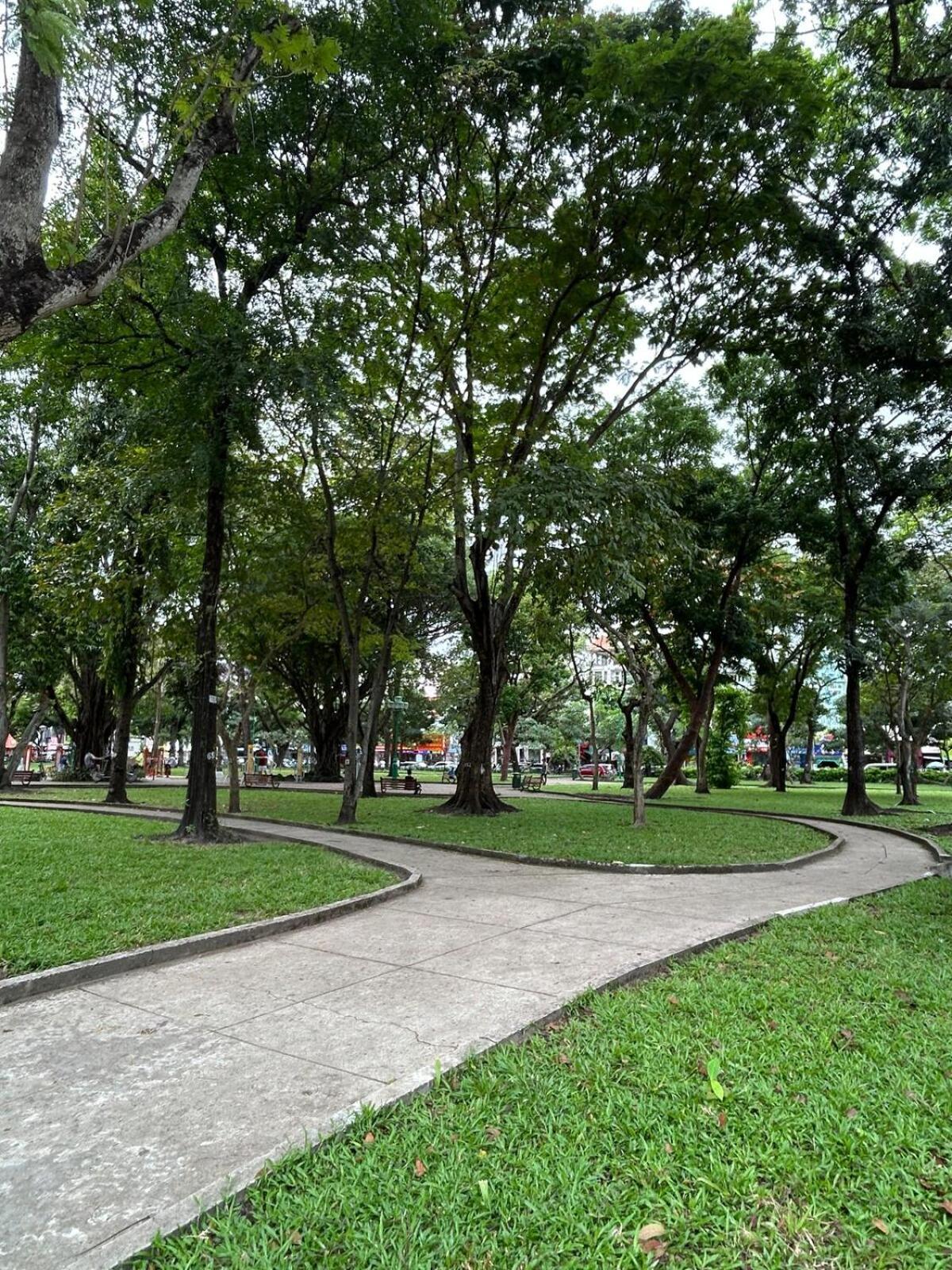 Spacious 1br Private Balcony & Cozy Netflix Căn hộ